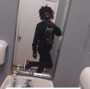 Meet your Posher, Dezmond